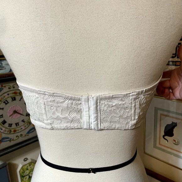 Torrid White Bombshell Everyday Strapless Push-Up Bra 40DD NO STRAPS - Picture 3 of 5